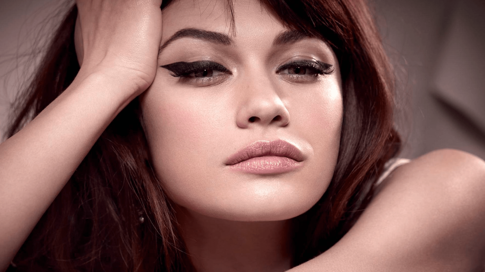 Women Olga Kurylenko 1080p Hd Wallpaper Background Olga