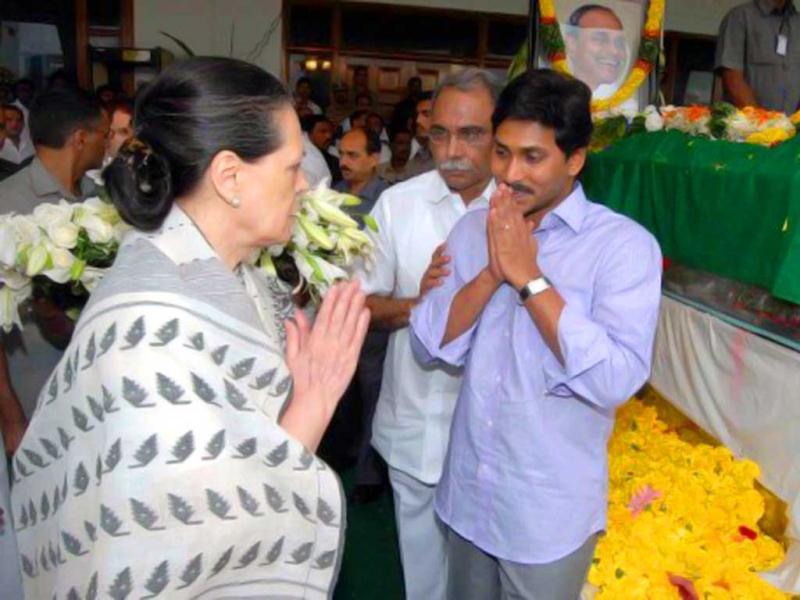 After Ysr Reddy's Death In The Fateful Helicopter Crash - Jagan Mohan Reddy Latest , HD Wallpaper & Backgrounds