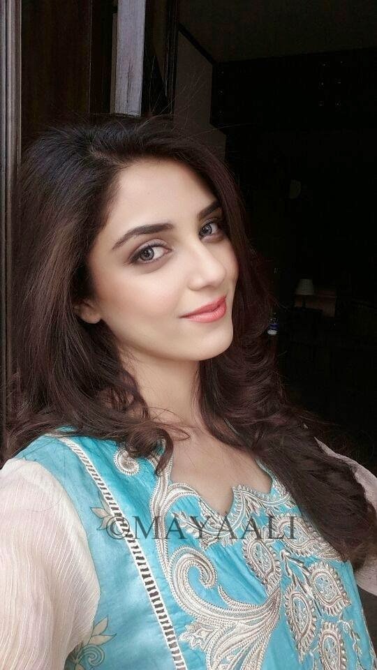 Maya Ali Pakistani Actress And Model Vanani - Sexy Pakistani Girls Instagram , HD Wallpaper & Backgrounds