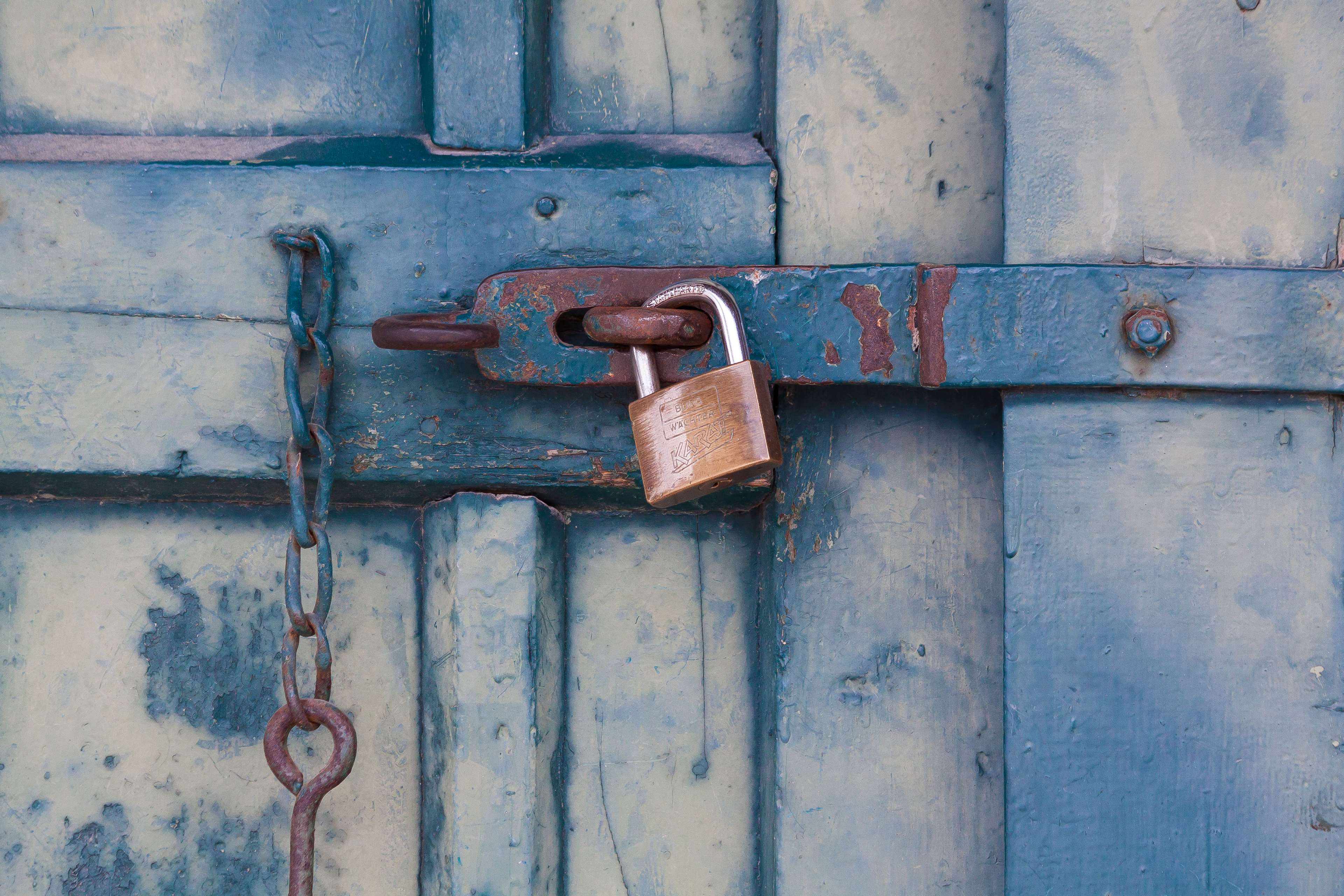 Chain, Door, Lock, Padlock, Rusty, Safe, Security, - Locked Door , HD Wallpaper & Backgrounds