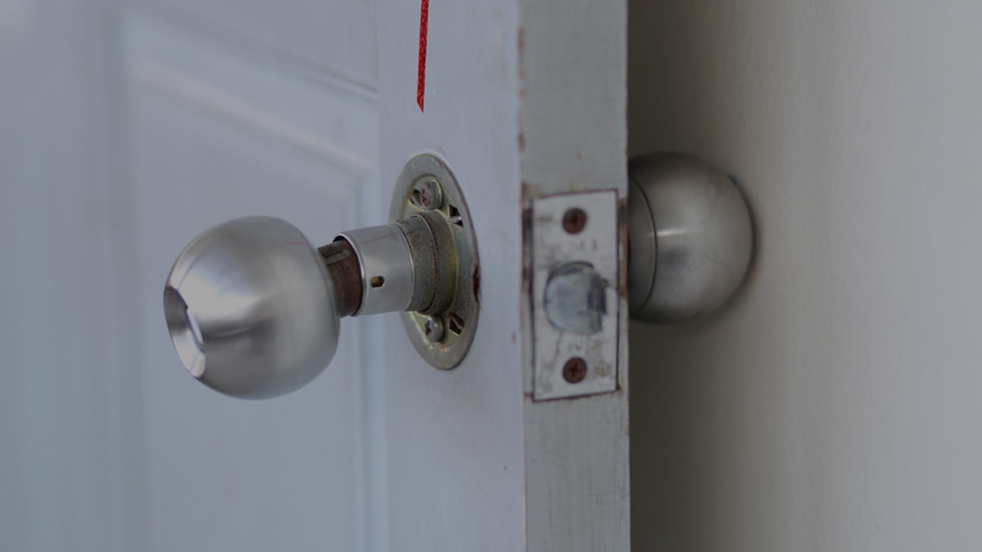 5 Door Lock Problems That Should Not Be Ignored - Home Door , HD Wallpaper & Backgrounds