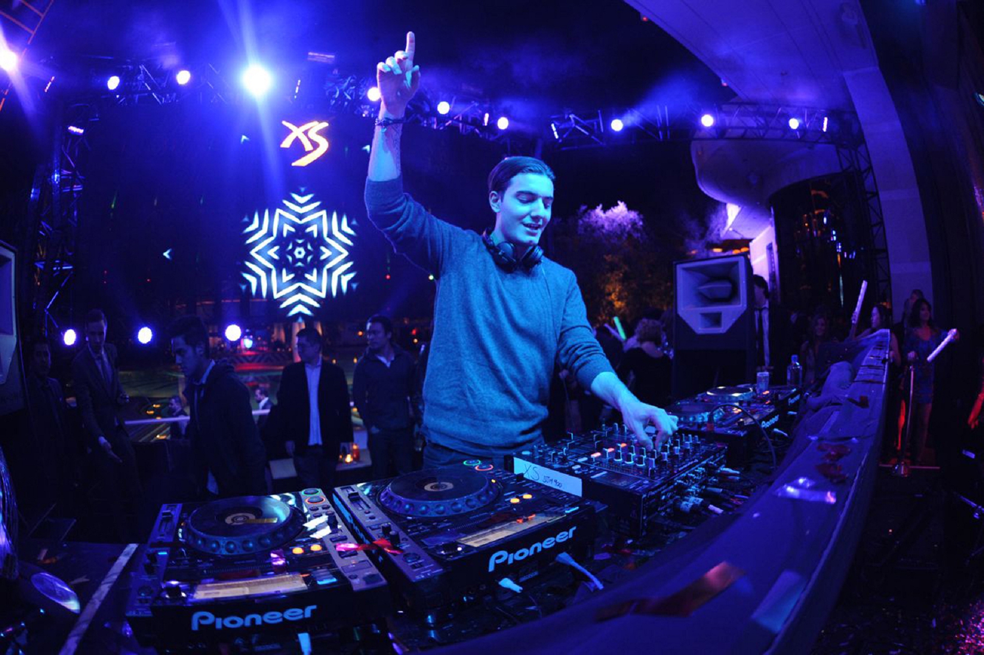Alesso Concert , HD Wallpaper & Backgrounds