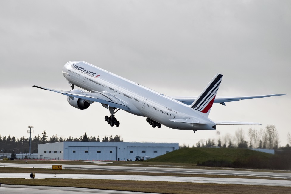 Airliner Boeing Aircraft Airfrance - Air France Wallpaper Iphone , HD Wallpaper & Backgrounds