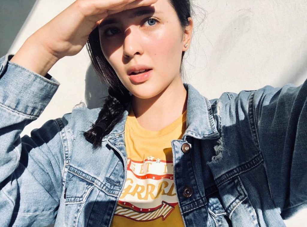 Photo Via @iamsofiaandres - Sofia Andres Hair , HD Wallpaper & Backgrounds