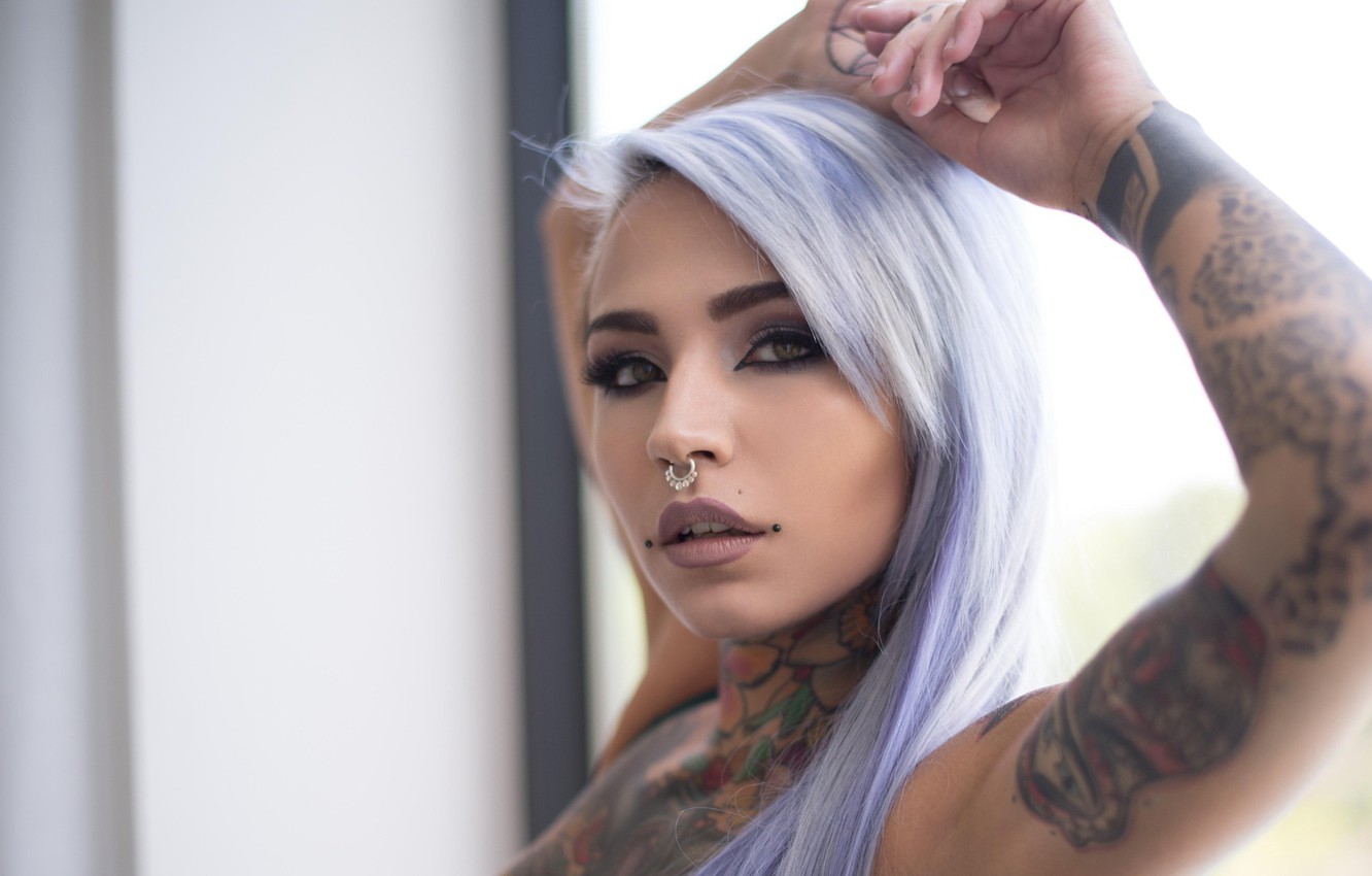 Photo Wallpaper Look, Sweetheart, Piercing, Tattoo, - Girl With Purple Hair Tattoos , HD Wallpaper & Backgrounds