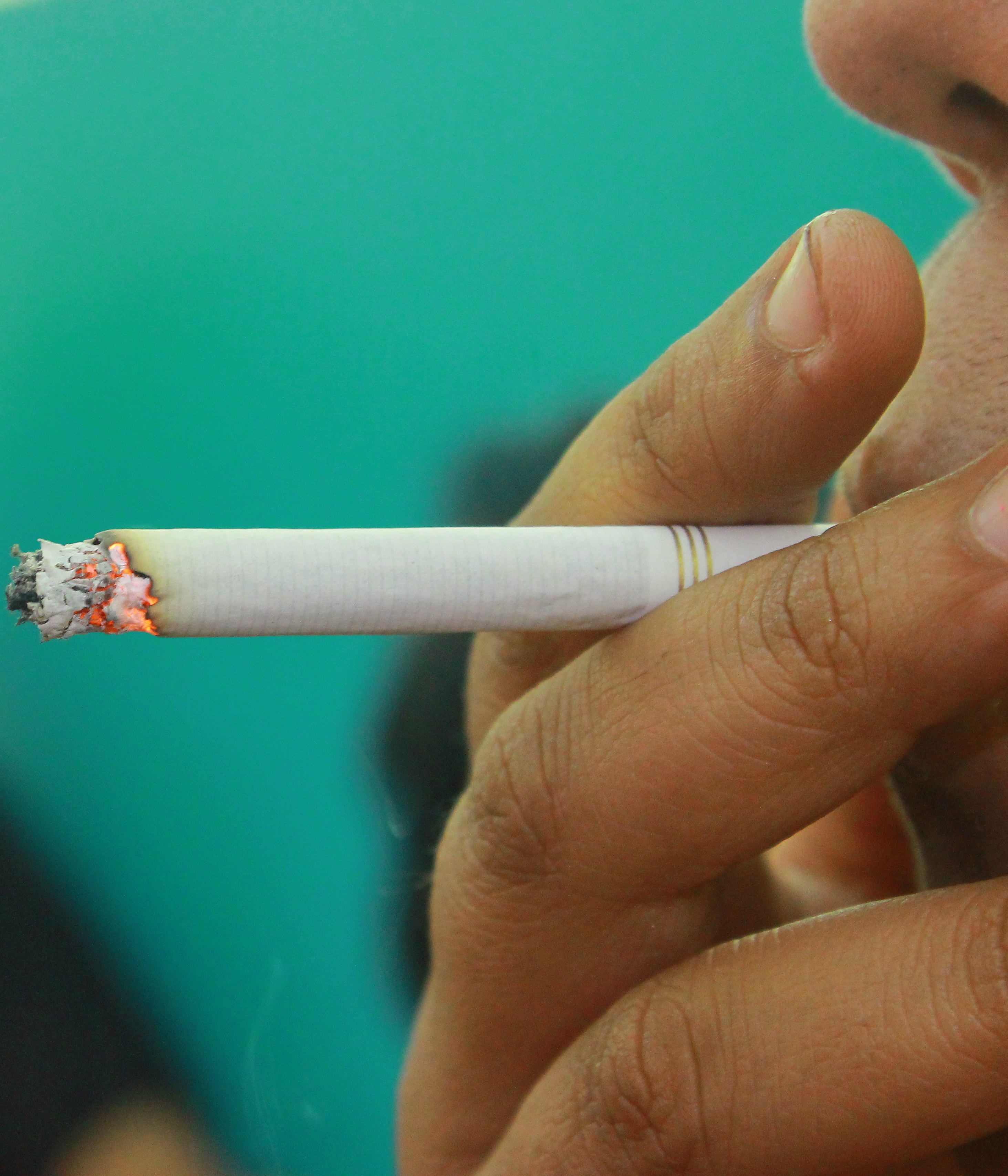 Unhealthy, Smoke, Smoking, Cigarette, Human Body Part, - Smoking Burn Hand , HD Wallpaper & Backgrounds