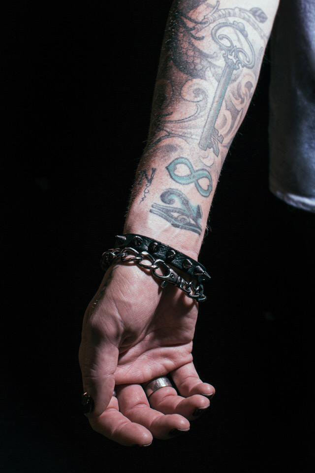 Honest Liar - Adam Lambert Arm Tattoo , HD Wallpaper & Backgrounds