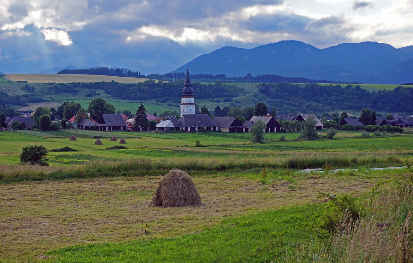 Photo Wallpaper Field, The Sky, Clouds, Mountains, - Rural Area , HD Wallpaper & Backgrounds