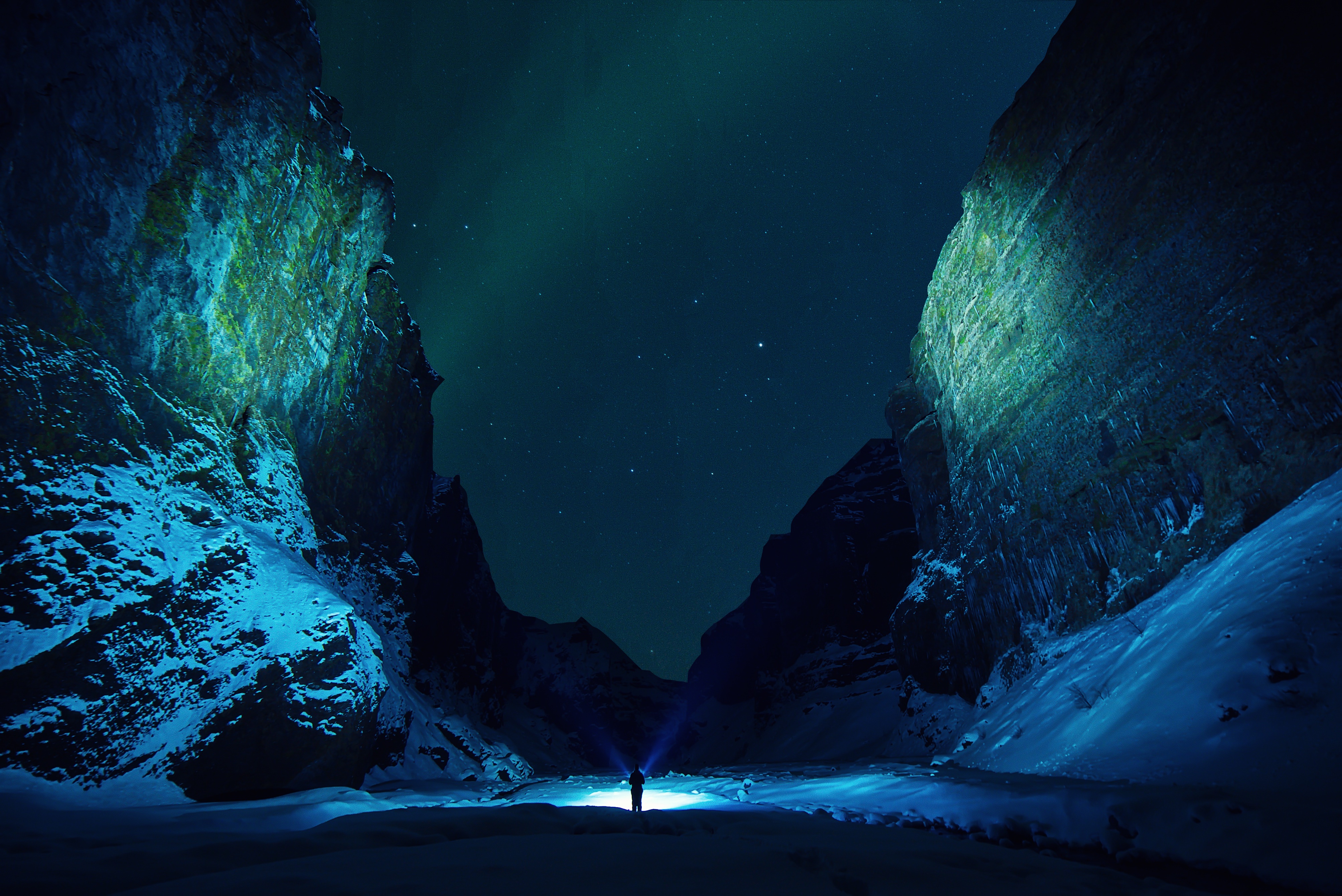 Mac - Mountains Of Night , HD Wallpaper & Backgrounds