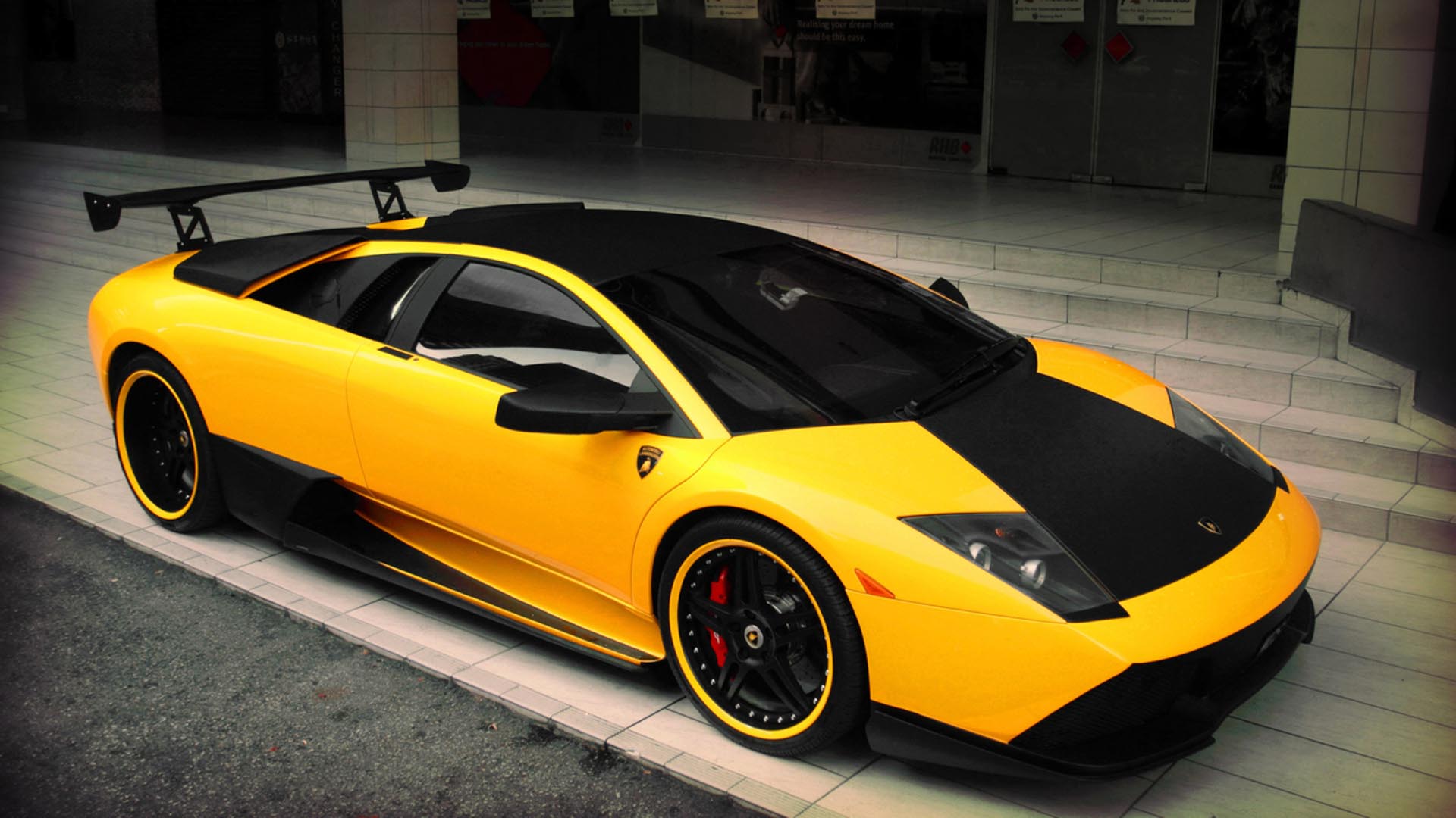 Cool Yellow Lamborghini Wallpaper - Lamborghini Gallardo Black And Yellow , HD Wallpaper & Backgrounds