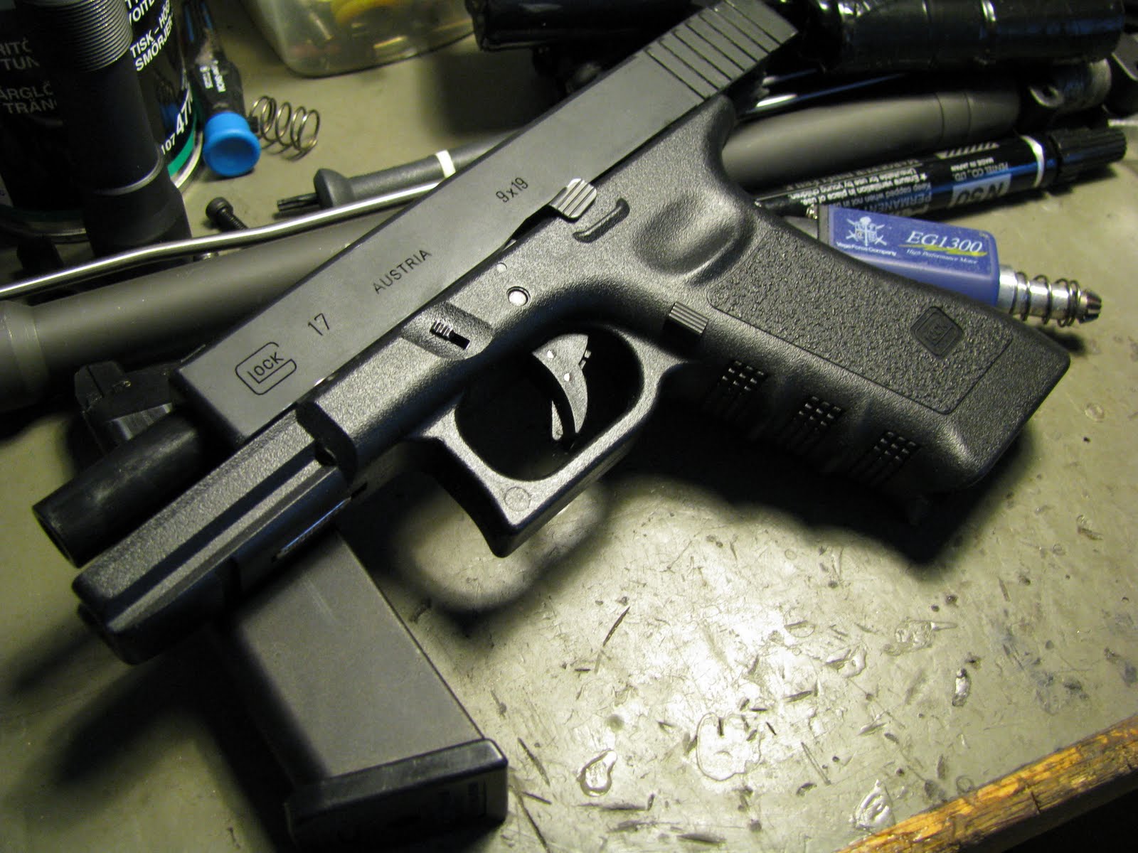 Gun - Glock 17 Hd , HD Wallpaper & Backgrounds