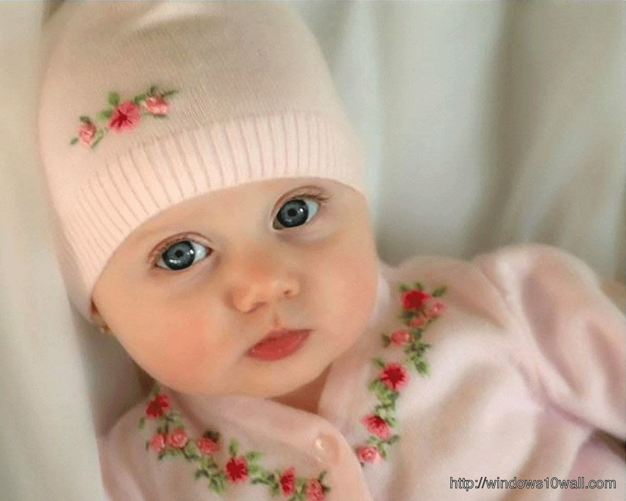 Download Pictures Of Cute Babies Wallpaper - New Baby Pic Download , HD Wallpaper & Backgrounds