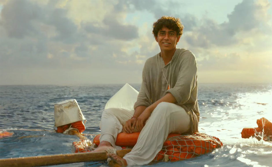 Suraj Sharma In Life Of Pi 2012 Movie Hd Wallpapers - Pi Life , HD Wallpaper & Backgrounds
