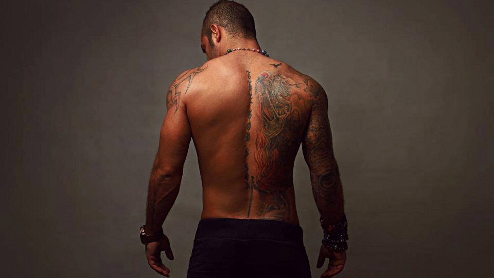 Amir, Tataloo Tattoo Rap R B Iran - Amir Tataloo New Tattoo , HD Wallpaper & Backgrounds