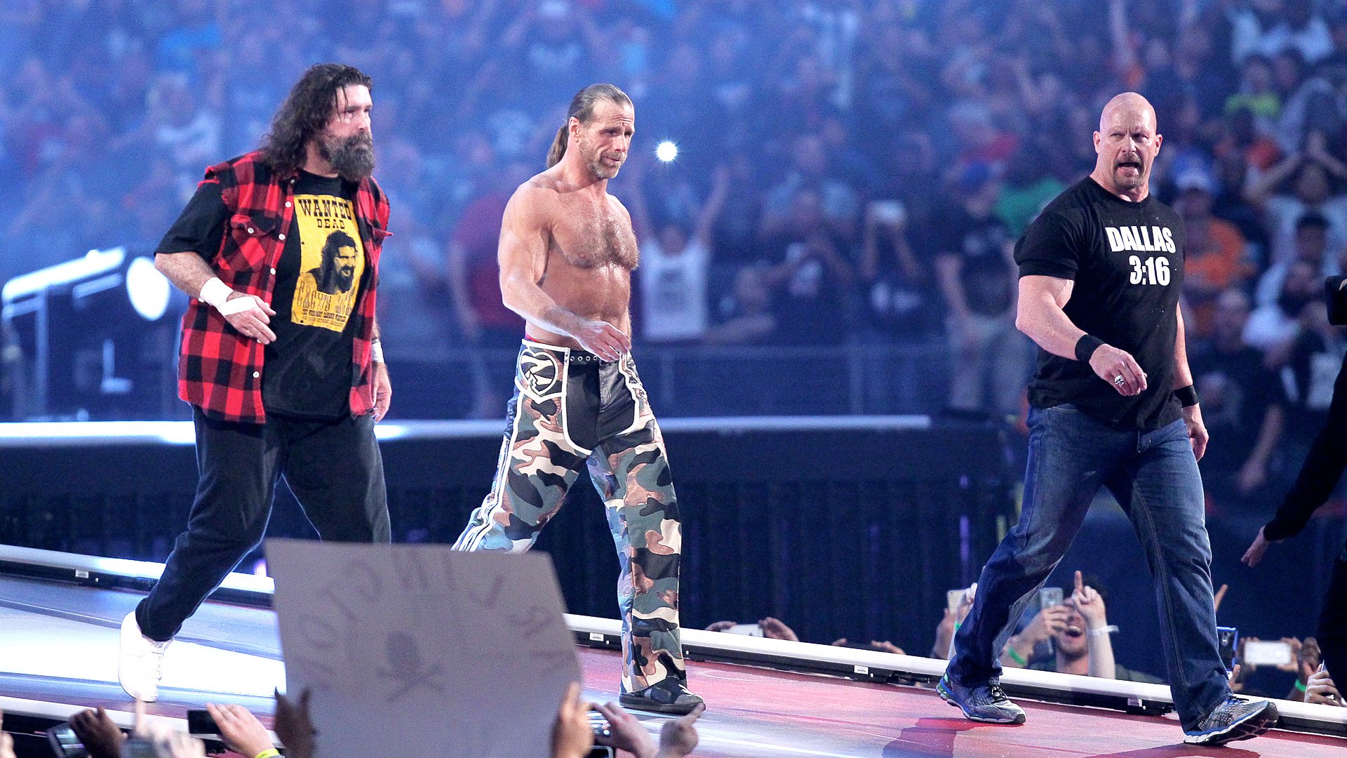 Stone Cold Steve Austin, Shawn Michaels And Mick Foley - Stone Cold Wrestlemania 32 , HD Wallpaper & Backgrounds