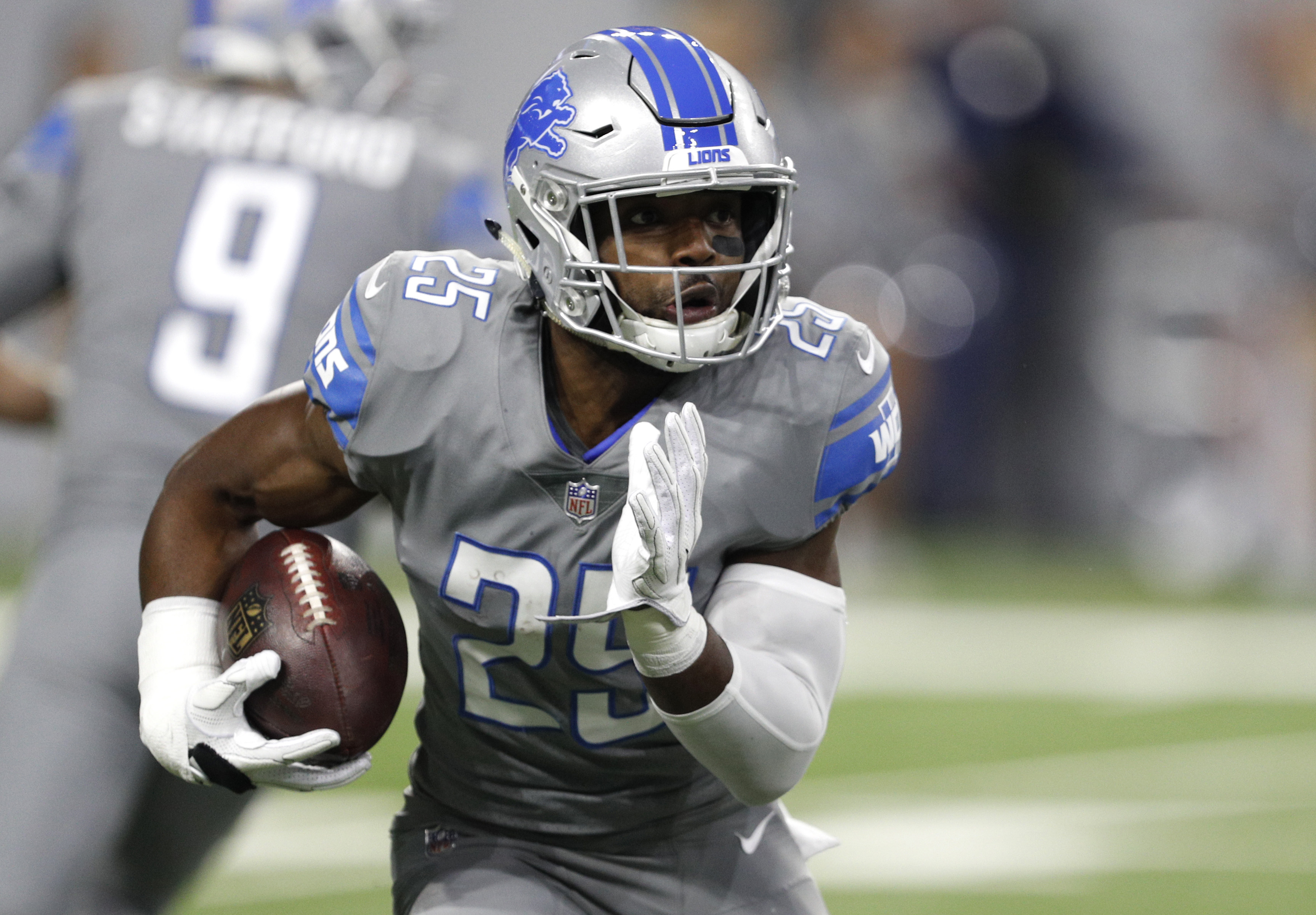 Underappreciated Theo Riddick Is The Ultimate Security - Sprint Football , HD Wallpaper & Backgrounds