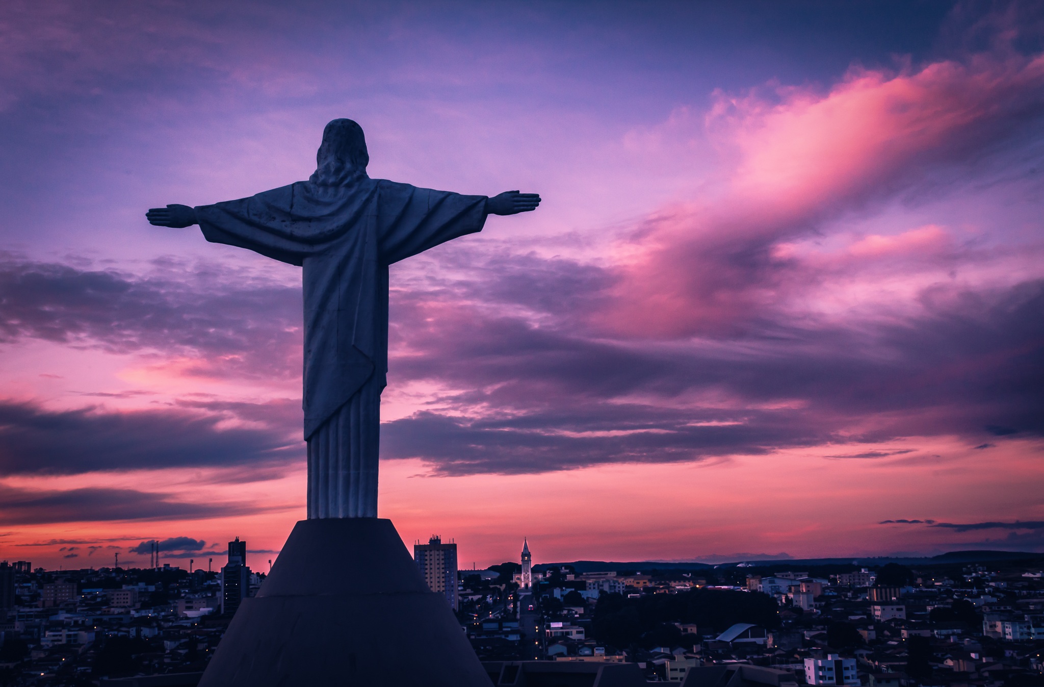 Hd Wallpaper - Rio De Janeiro Jesus Statue Hd , HD Wallpaper & Backgrounds