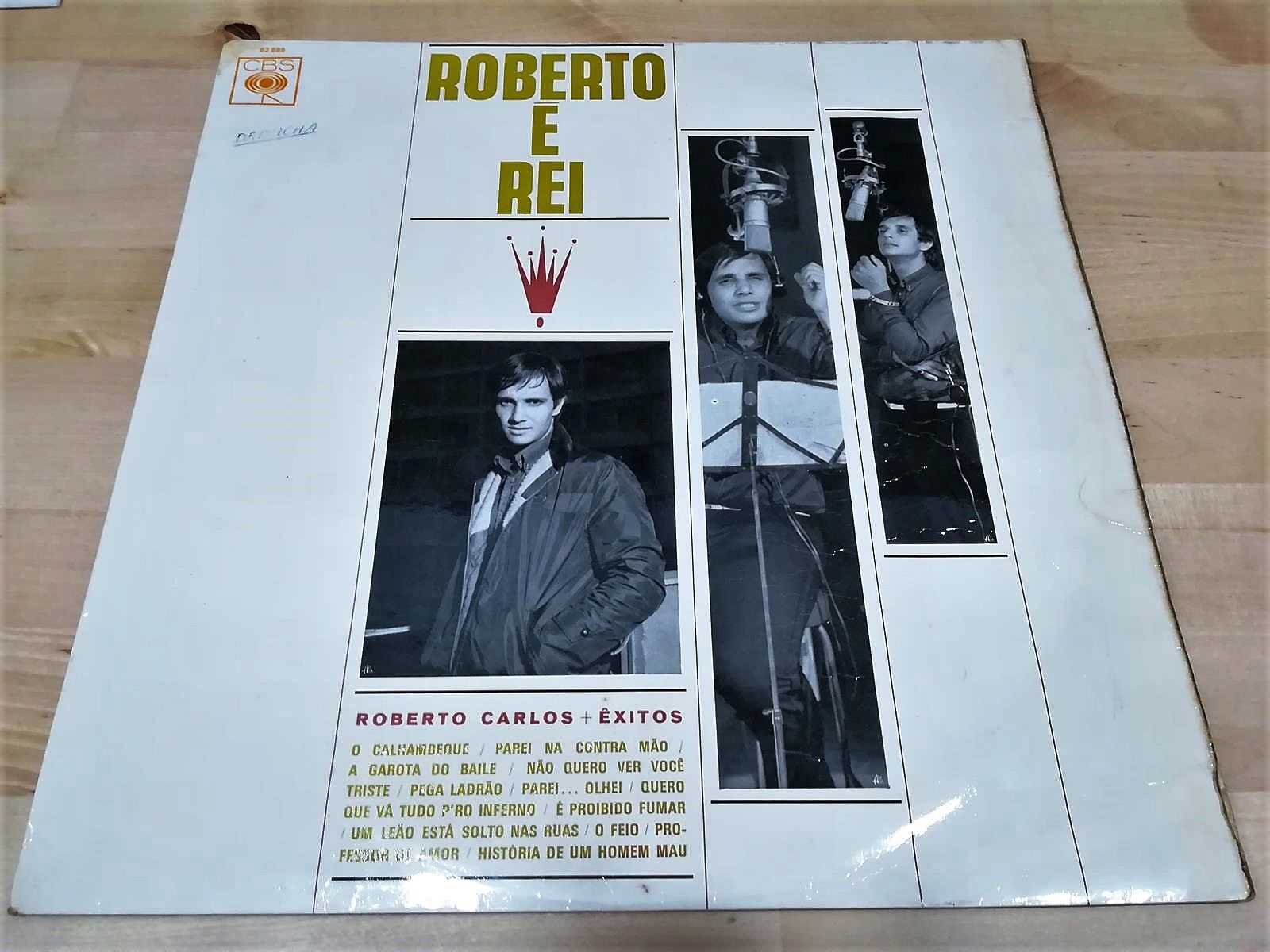 Roberto É Rei - Poster , HD Wallpaper & Backgrounds