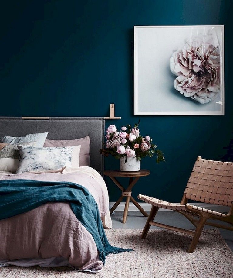 50 Stunning Creative Bedroom Wallpaper Decor Ideas - Bedroom Color Ideas 2019 , HD Wallpaper & Backgrounds