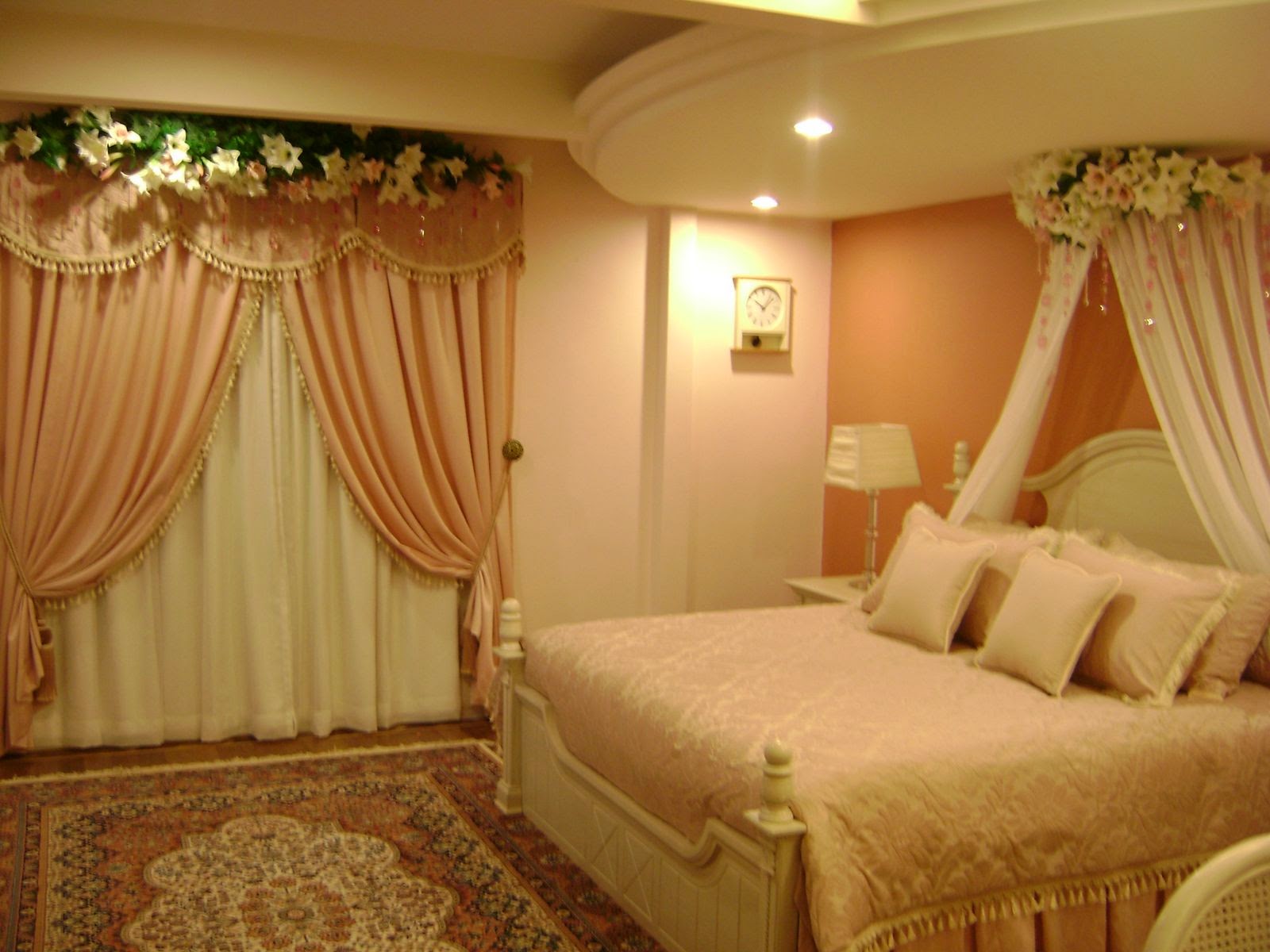 Romantic Bedroom Scenes Bride And Groom Room Decorations