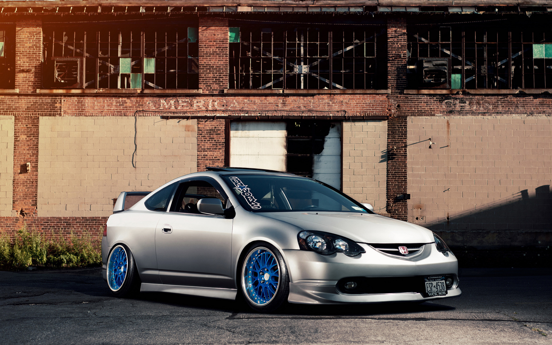 Original Size And - Silver Rsx With Red Wheels , HD Wallpaper & Backgrounds