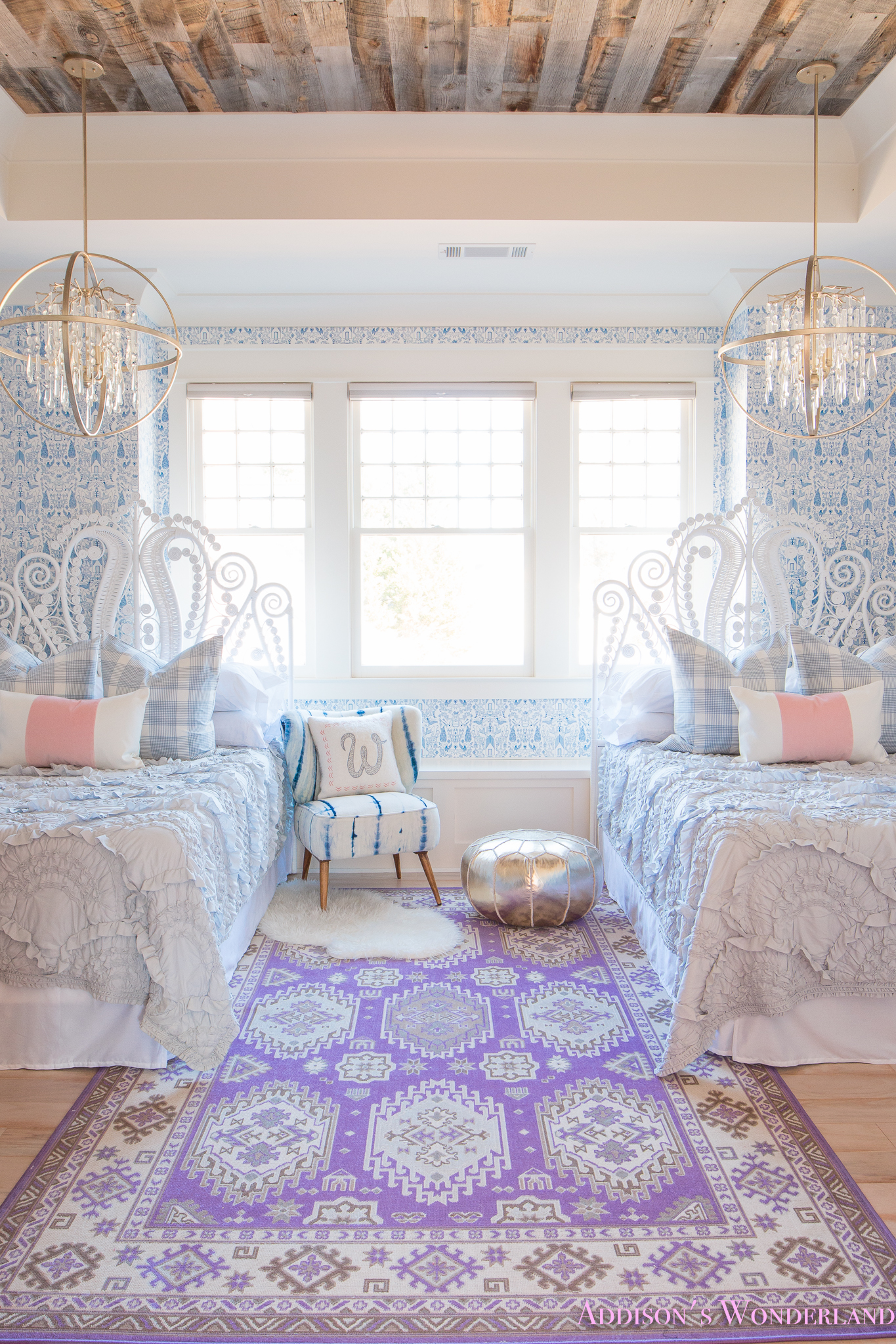 Winter's Bedroom Details Wallpaper- Nethercote Blue - Window Treatment , HD Wallpaper & Backgrounds