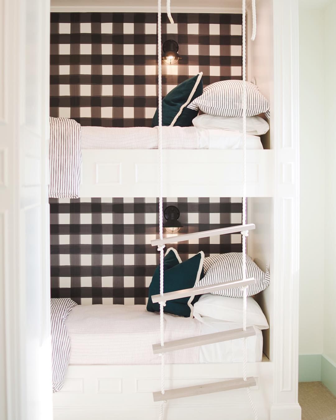 Bunk Bed Design, Gingham Wallpaper From Caitlin Wilson - Separator For Living Room , HD Wallpaper & Backgrounds