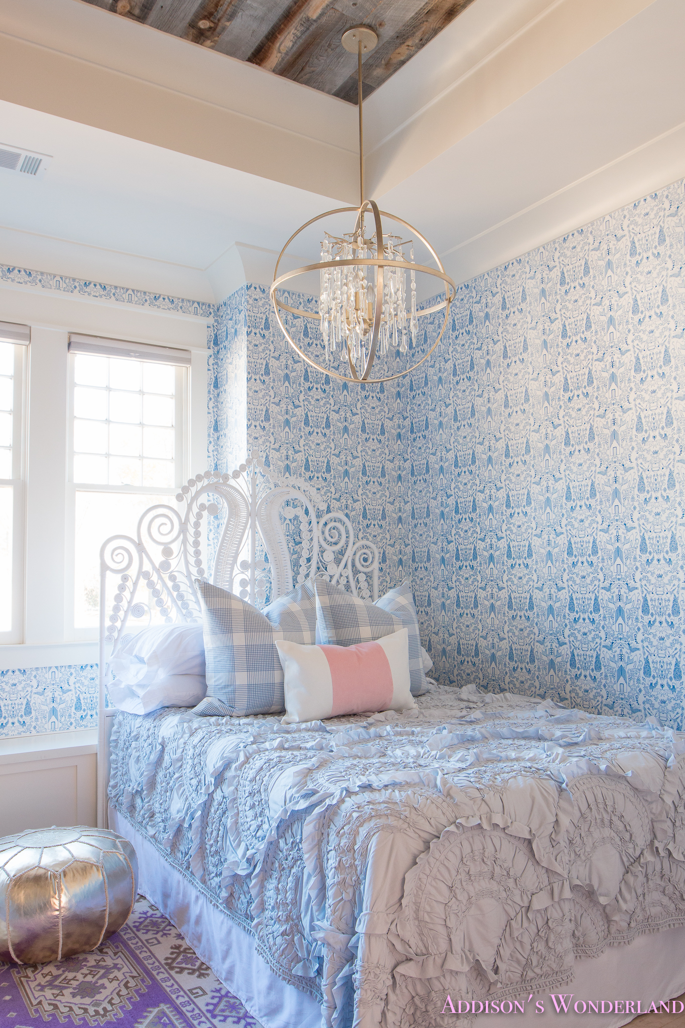 Winter's Bedroom Details Wallpaper- Nethercote Blue - Bedroom , HD Wallpaper & Backgrounds
