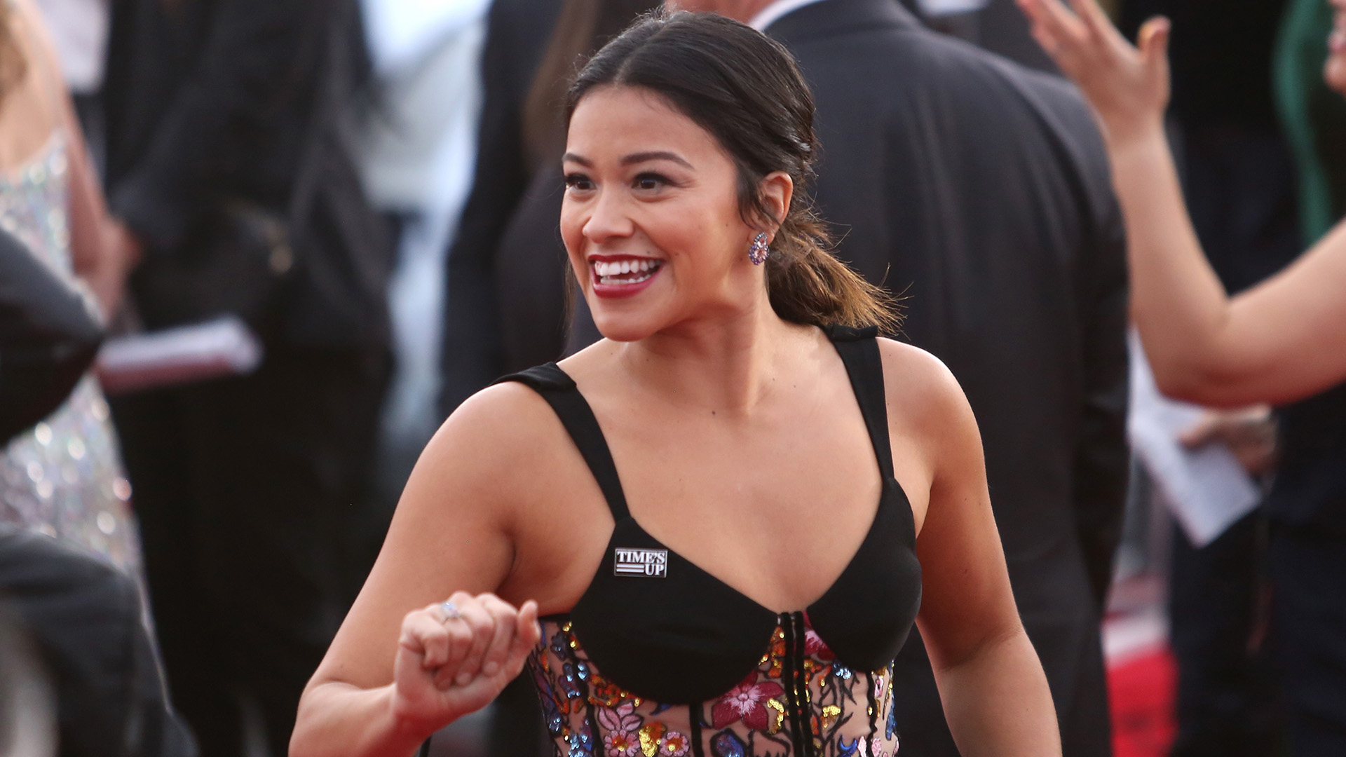 Gina Rodriguez Calls Out Oscars For Lack Of Latino - Gina Rodriguez , HD Wallpaper & Backgrounds