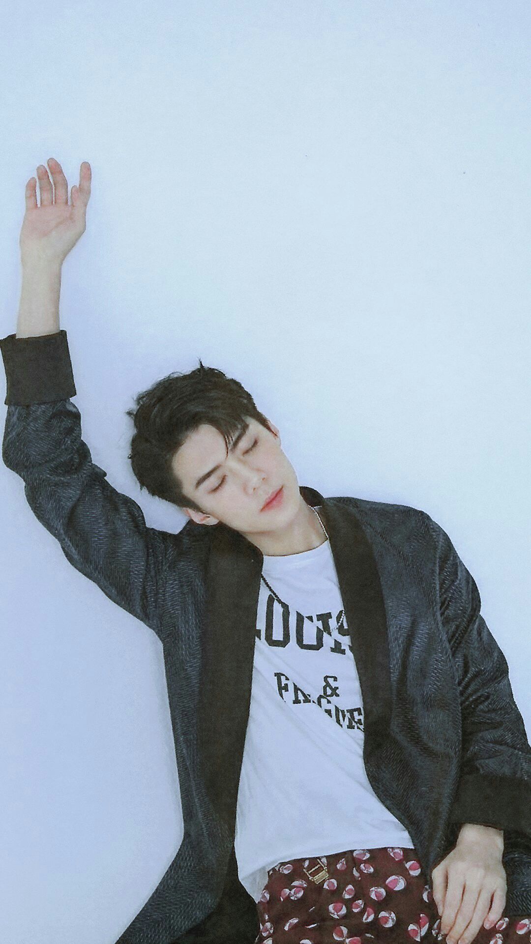 Exo Lockscreen, Exo Members, Exo Exo, Bts Wallpaper, - Sehun 2018 Season Greeting , HD Wallpaper & Backgrounds