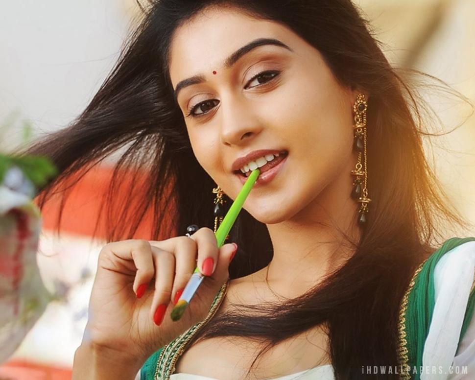 Regina Cassandra In Pilla Nuvvu Leni Jeevitham Wallpaper - Pilla Nuvvu Leni Jeevitham , HD Wallpaper & Backgrounds