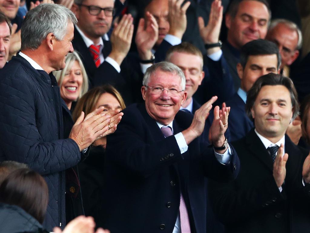 Former Manchester United Manager Sir Alex Ferguson - Old Trafford , HD Wallpaper & Backgrounds