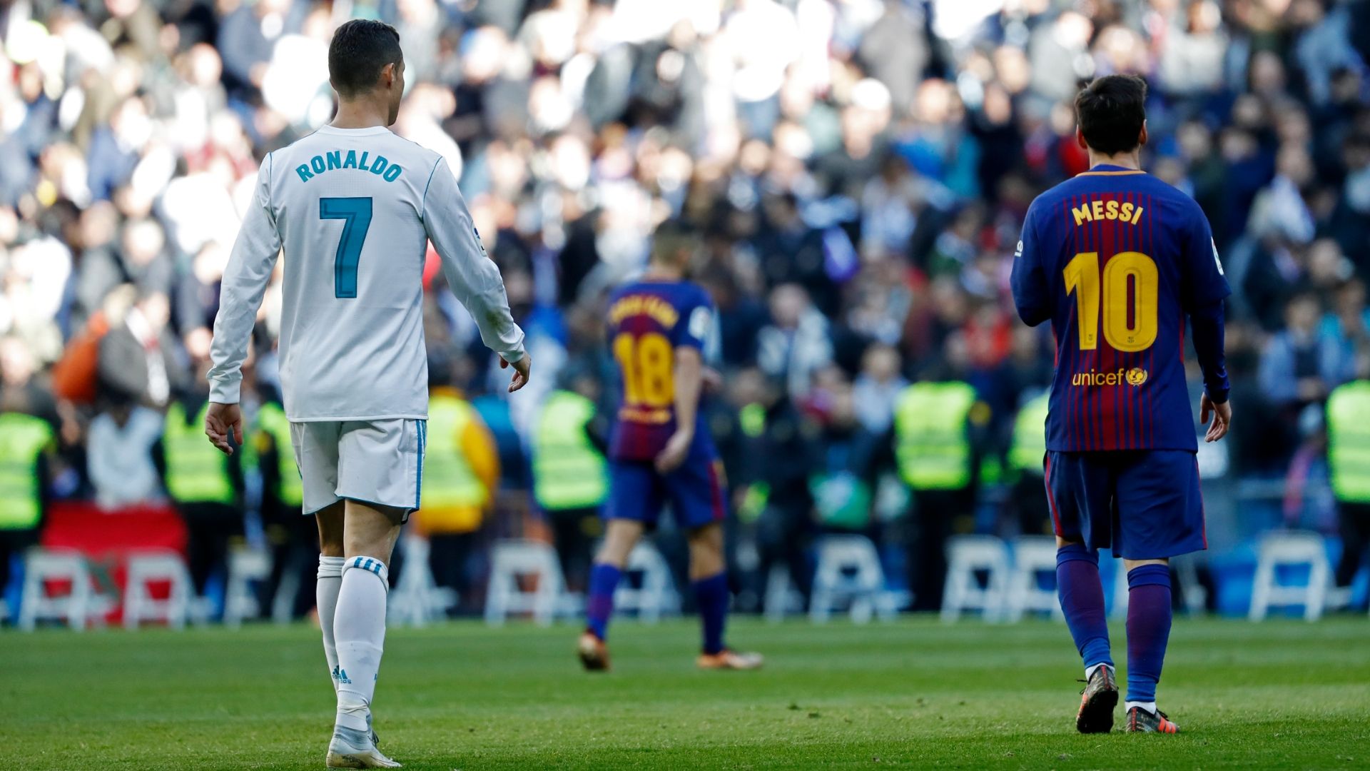 Barcelona Boss Ernesto Valverde Explains What Cristiano - Messi Vs Ronaldo , HD Wallpaper & Backgrounds