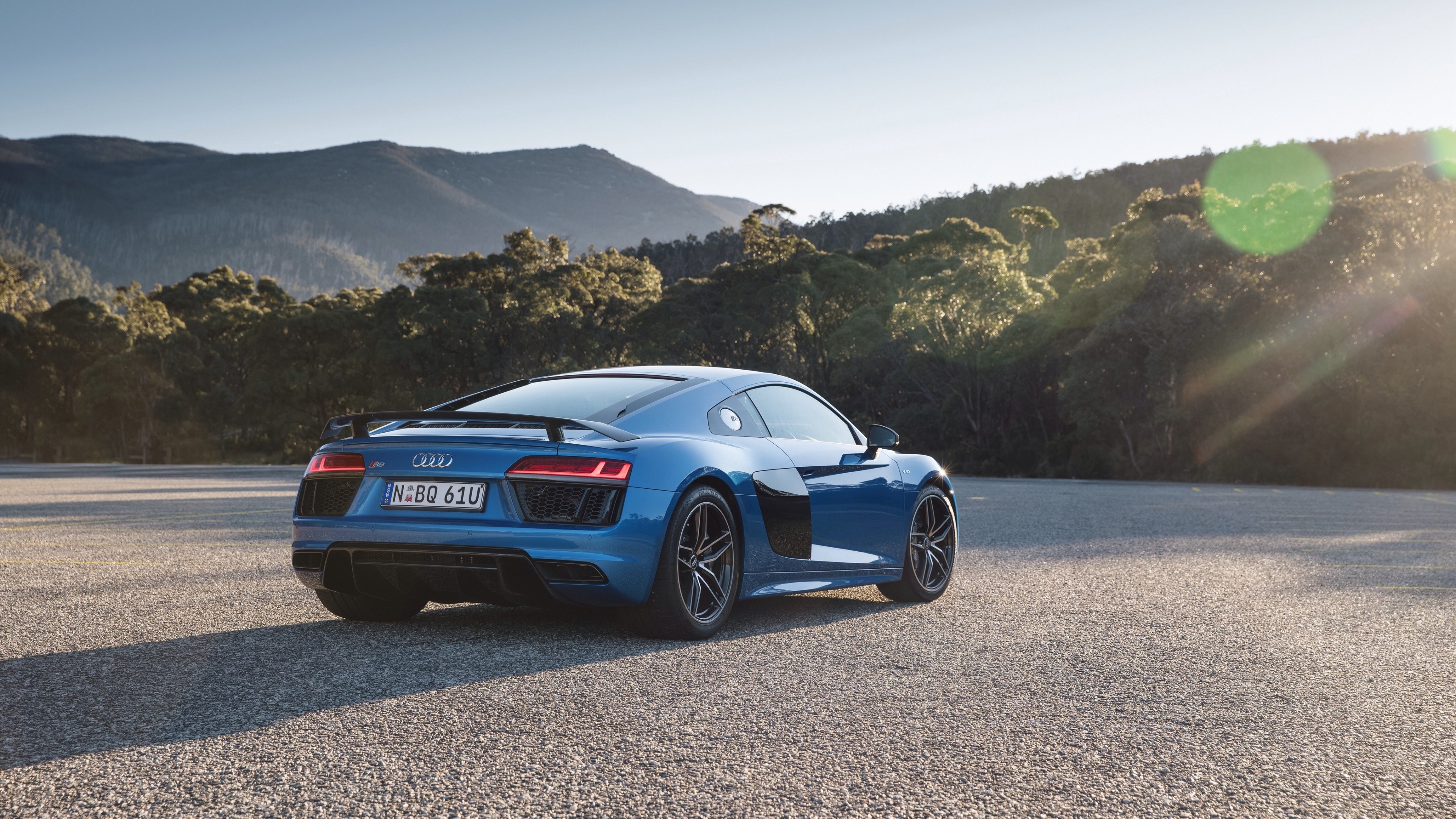 4k Ultra Hd Cars Wallpapers Desktop Backgrounds Autos - Audi R8 Iphone Wallpaper Hd , HD Wallpaper & Backgrounds