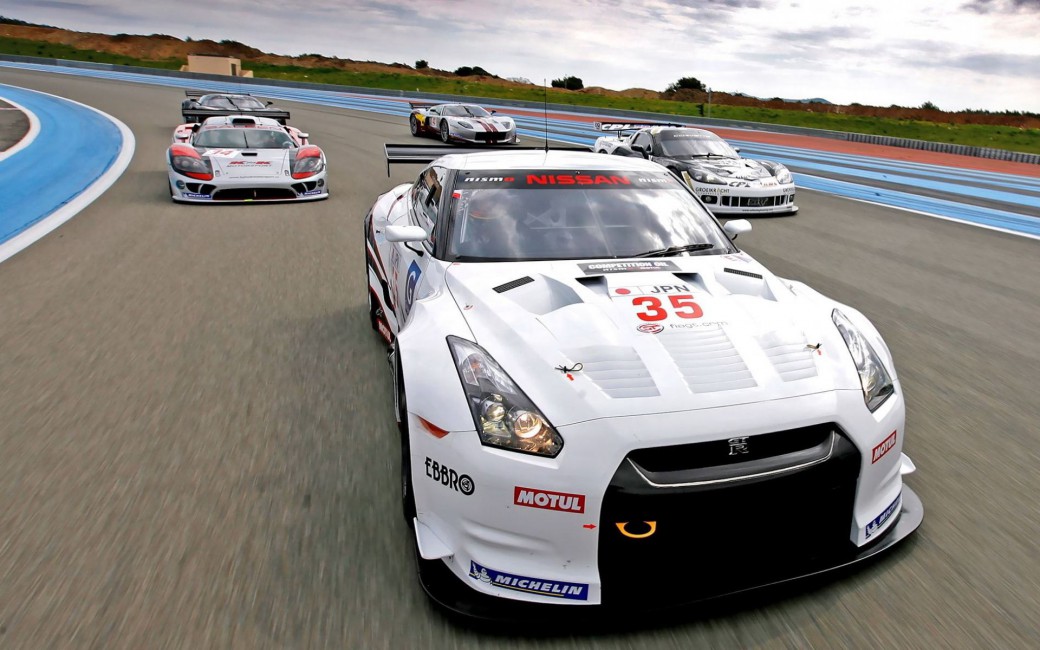 Nissan Races Rally Arrival Line Car - Гонка Автомобилей , HD Wallpaper & Backgrounds