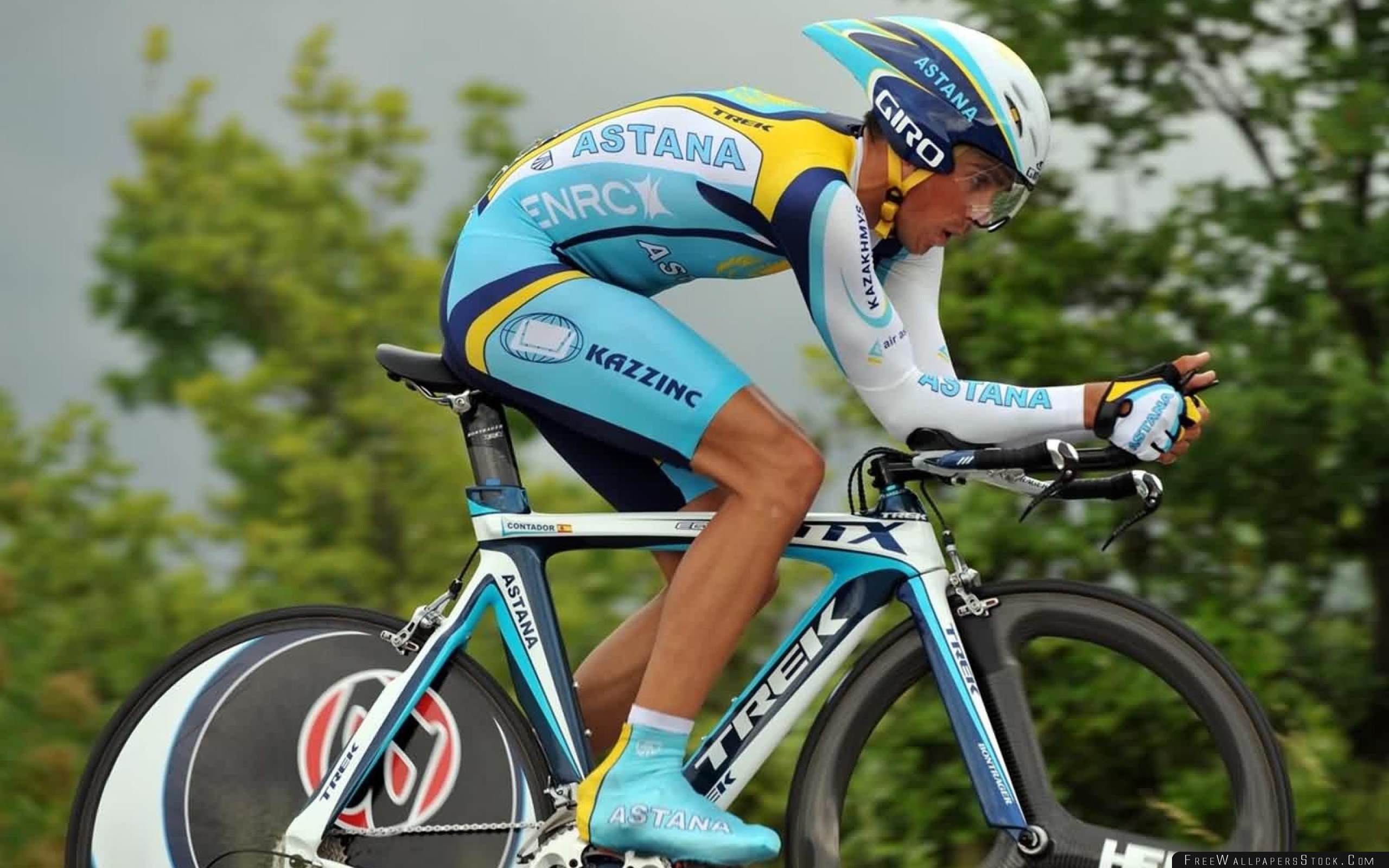 Bicyclist Arrival Suit Form Breath Wallpaper - Alberto Contador , HD Wallpaper & Backgrounds