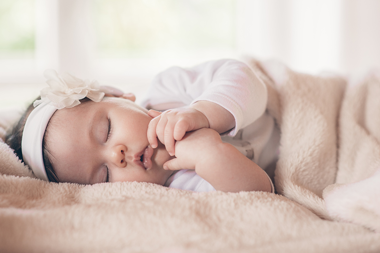 Wallpapers Newborn Children Sleep Baby Infants - Sen Dziecko , HD Wallpaper & Backgrounds