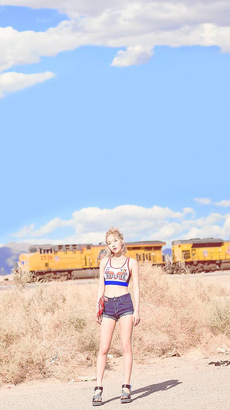 2nd Mini 'why' Iphone Wallpaper - Taeyeon Teaser , HD Wallpaper & Backgrounds
