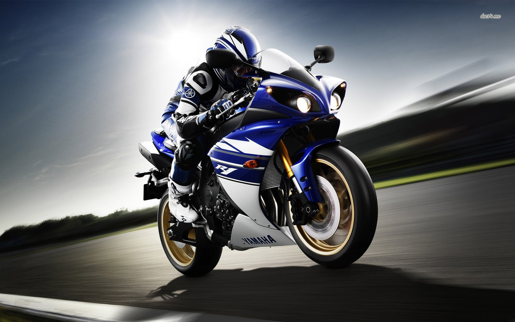 Yamaha Motorcycle Wallpapers - Yamaha R1 2010 , HD Wallpaper & Backgrounds