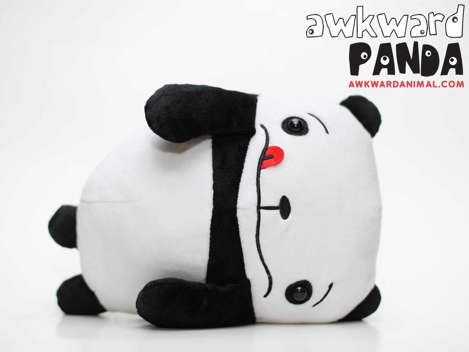 Awkward Panda Desktop Wallpaper - Panda Stuffed Toy Human Size , HD Wallpaper & Backgrounds