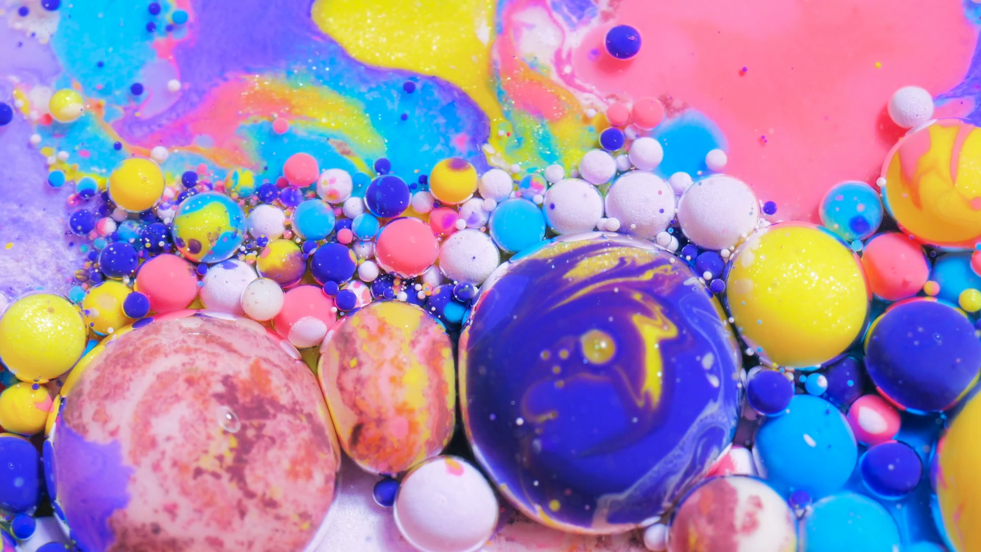 Liquid Paint Art Design Vibrant Wallpaper Oil Surface - Colorful Bubbles , HD Wallpaper & Backgrounds