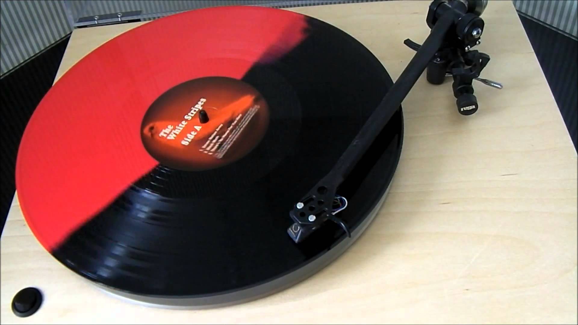 The - Elephant The White Stripes 10 Anniversary , HD Wallpaper & Backgrounds