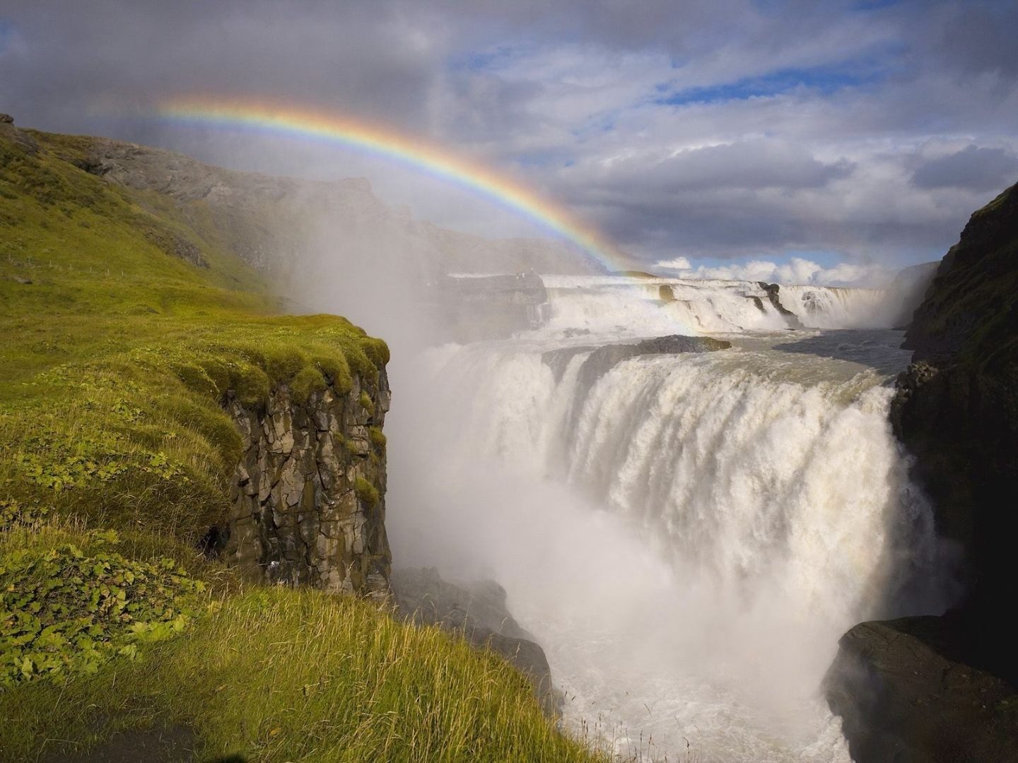 Iris Cachoeira Sol Arco Chuva Colorido Natureza Waterfall - Rainbow Iceland , HD Wallpaper & Backgrounds