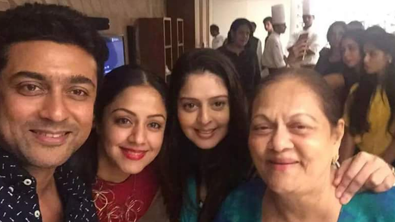 An Unseen Family Picture Of Suriya And Jyothika - Surya And Jyothika Family , HD Wallpaper & Backgrounds