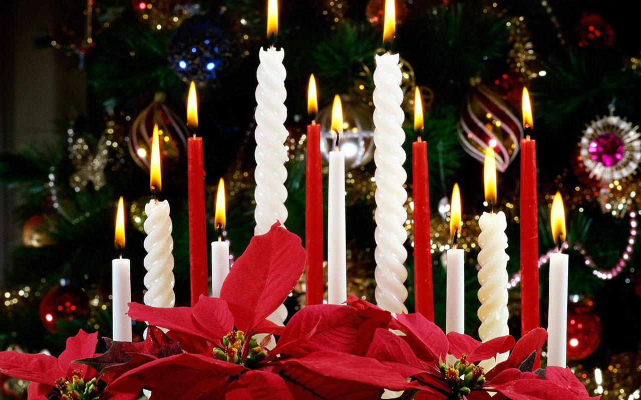 Desktop Wallpaper Christmas Candles 2 Wallpapers - Christmas Candles , HD Wallpaper & Backgrounds