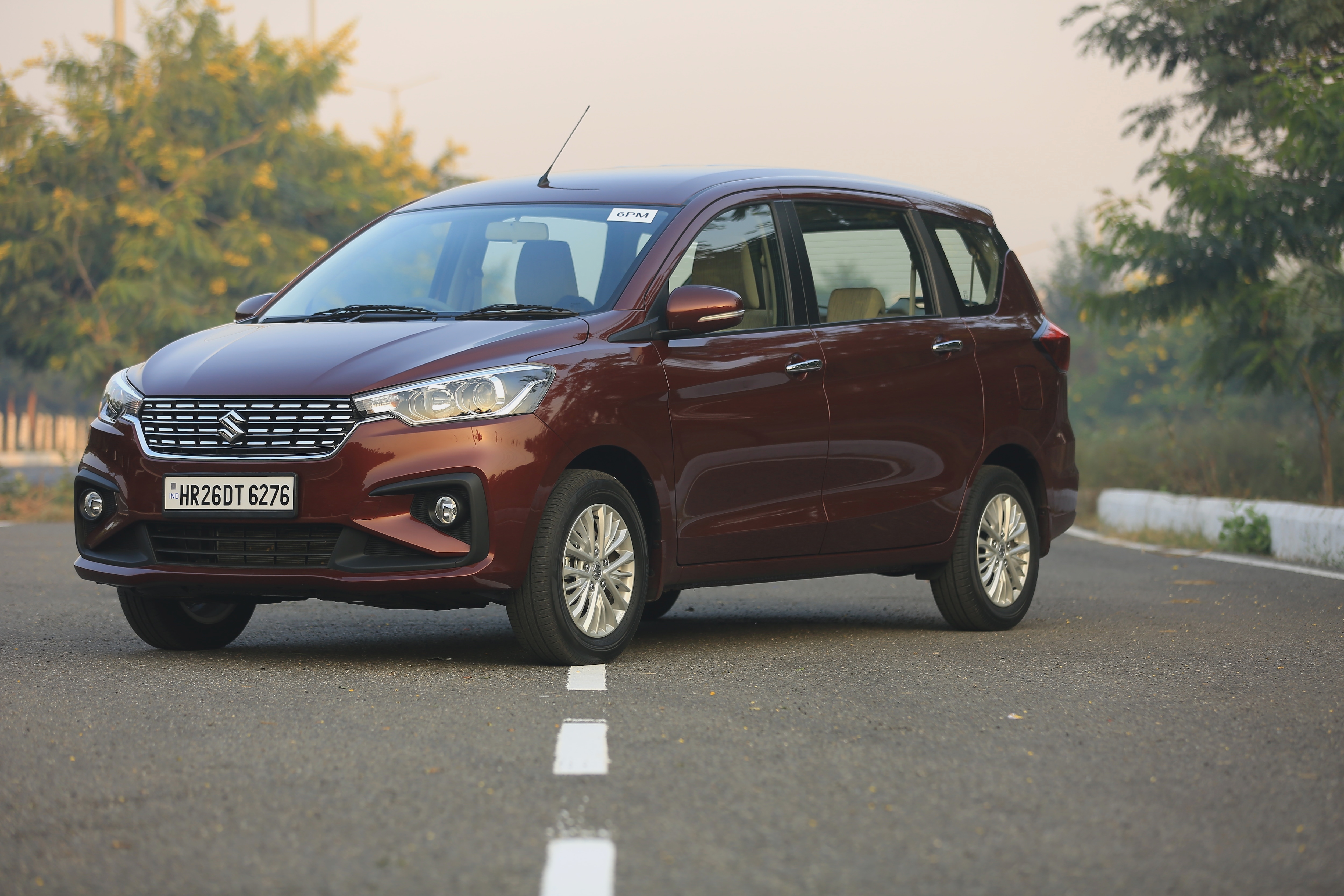 10 Ertiga Car Wallpaper Hd - Indian Car Background Hd , HD Wallpaper & Backgrounds