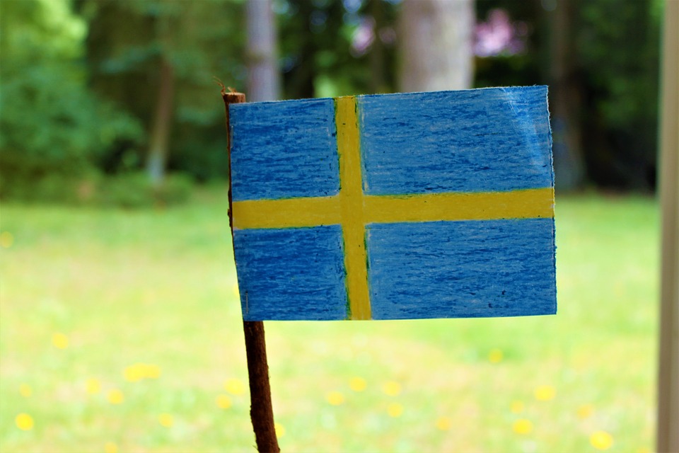 Swedish Flag, Sweden's Flag - Flag Of Sweden , HD Wallpaper & Backgrounds