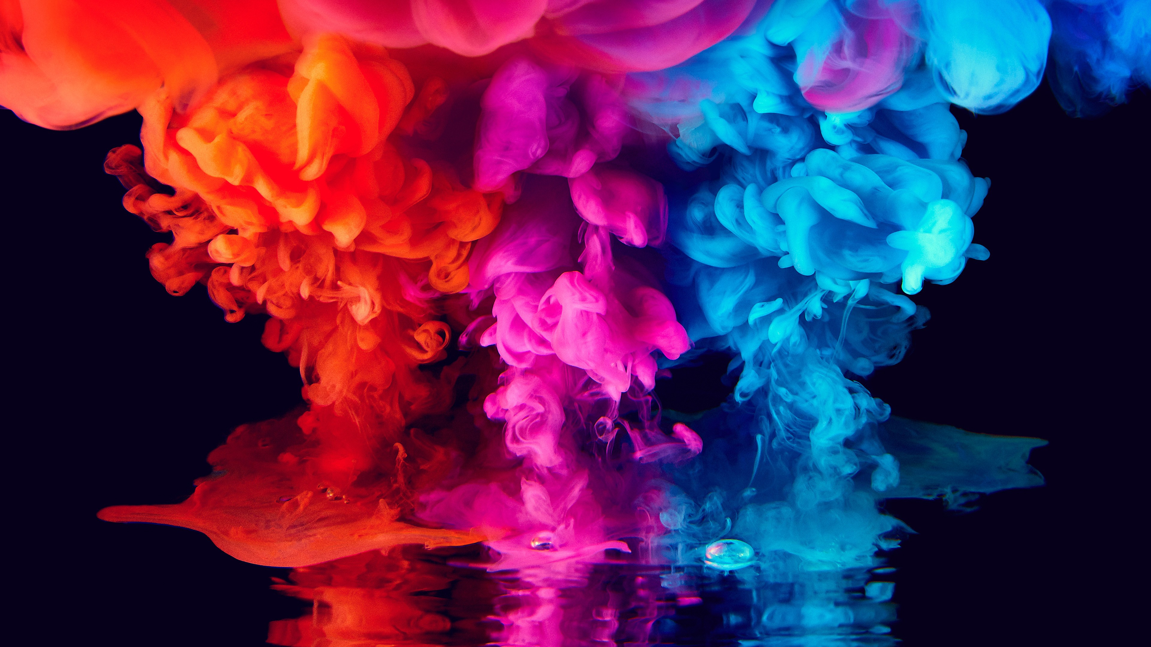 Colorful Smoke 4k Wallpapers - Humo De Colores 4k , HD Wallpaper & Backgrounds