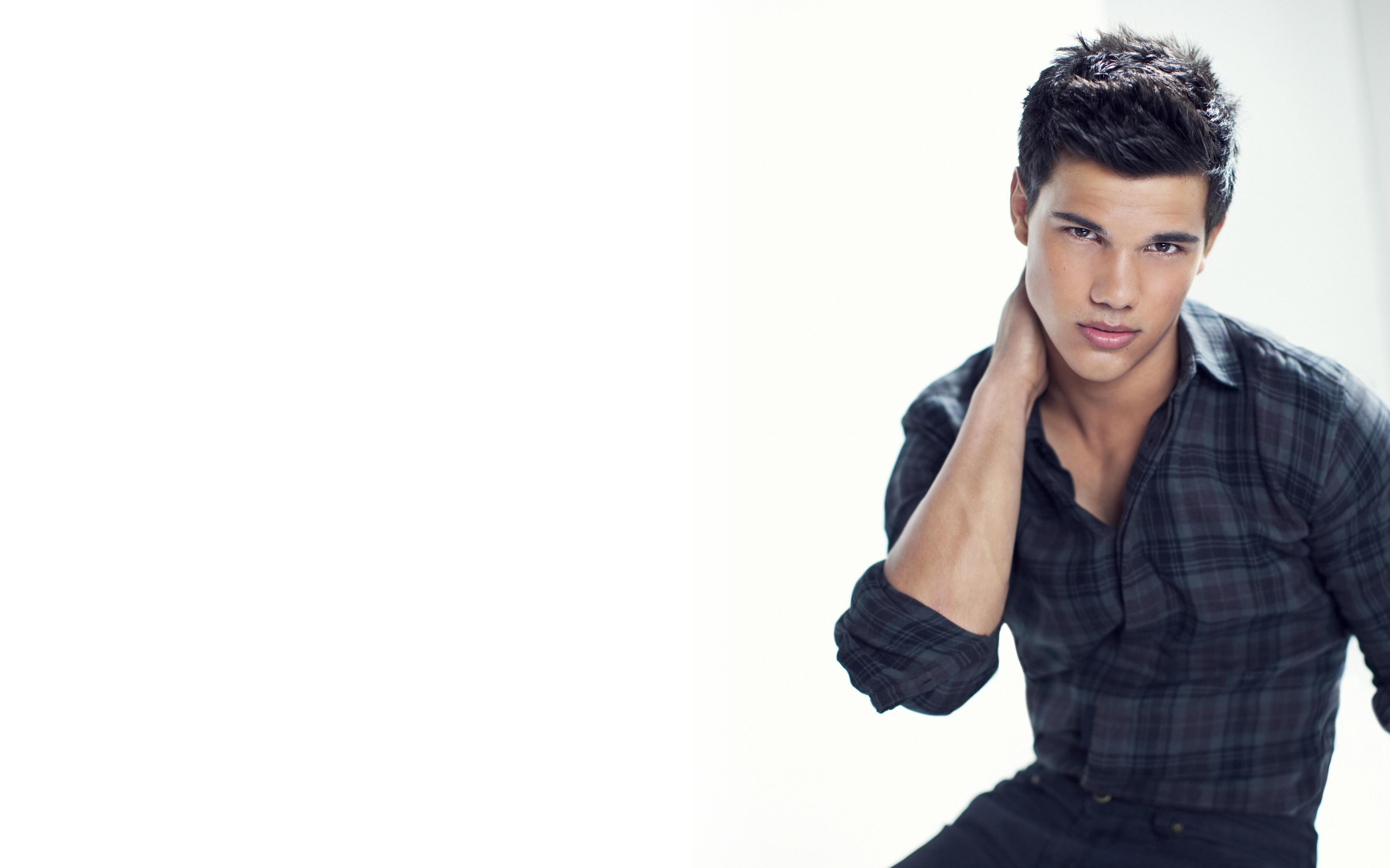 Taylor Lautner Wallpapers Hd - Taylor Lautner Hd , HD Wallpaper & Backgrounds