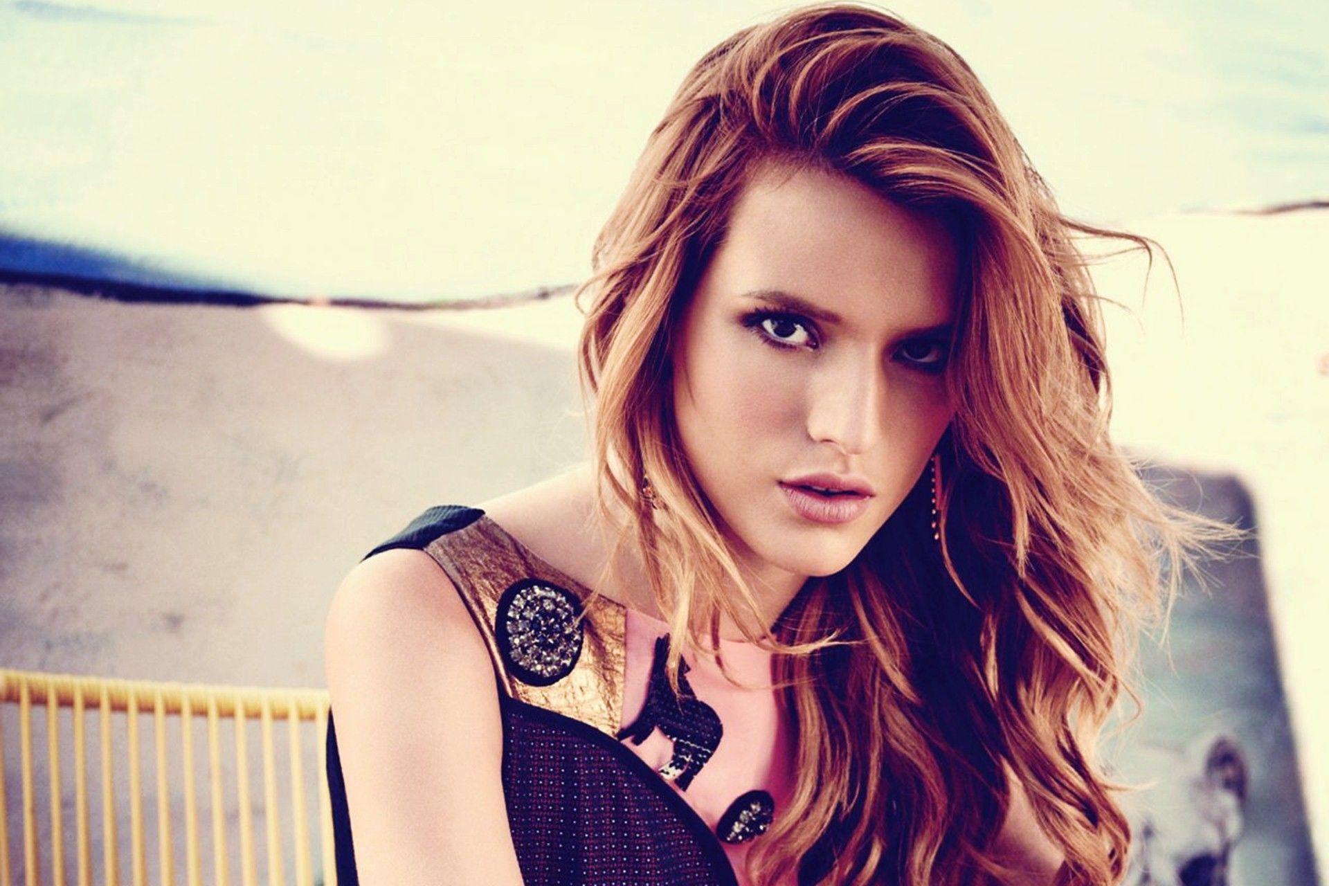 Bella Thorne Wallpapers Collection For Free Download - Bella Thorne , HD Wallpaper & Backgrounds